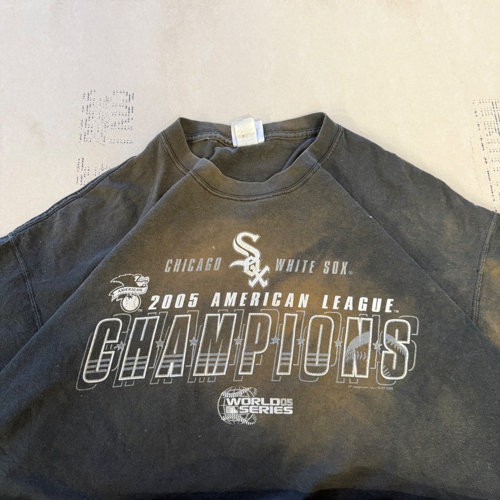 Y2K‎ Sun Faded Chicago White Sox T-shirt